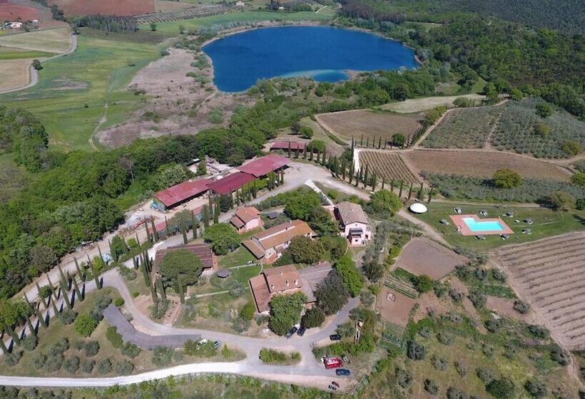 هتل روستایی Agriturismo Poggio Corbello