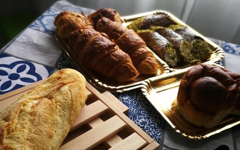 پانسیون Dimora Fraula Guest House