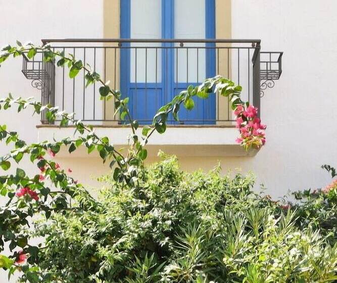 اقامتگاه Marsa Siclà Le Ville