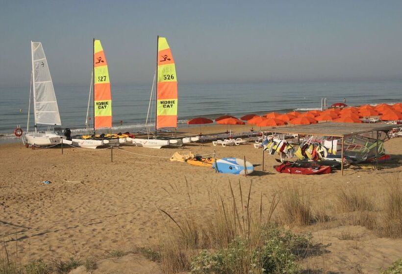 اقامتگاه Marsa Siclà Le Ville