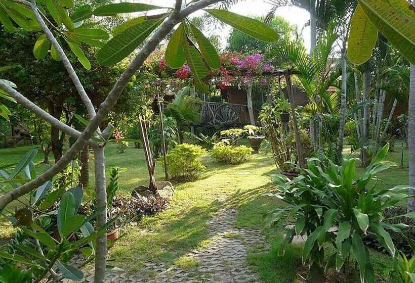 호텔 Bang Saray Village Resort