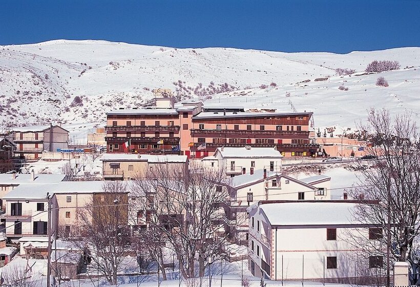 فندق Campo Felice