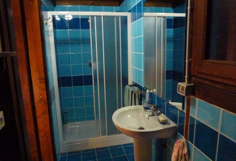 هتل Villaggio Camping Calapineta