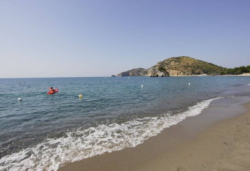 هتل Villaggio Residence Torre Saracena   Campsite