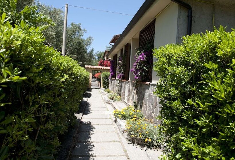 هتل Villaggio Residence Torre Saracena   Campsite
