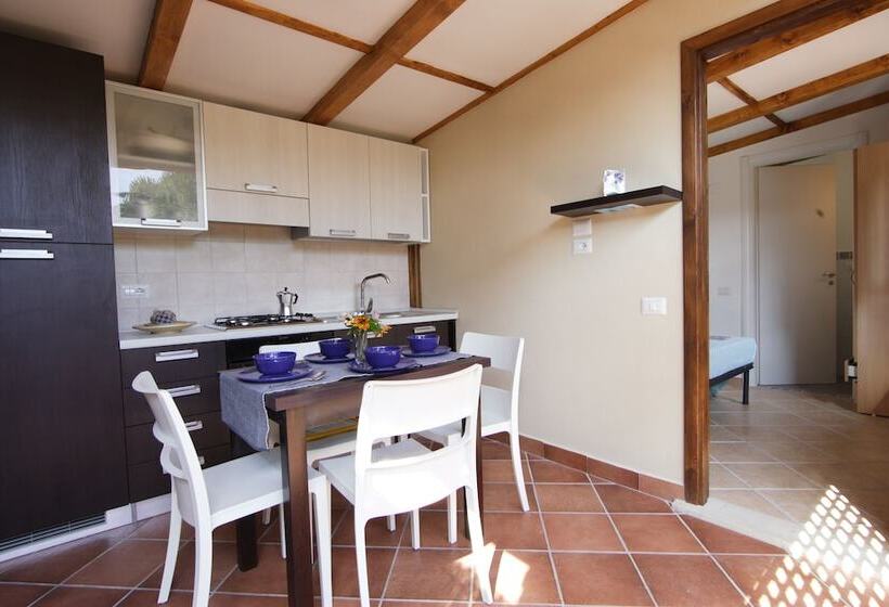 هتل Villaggio Residence Torre Saracena   Campsite