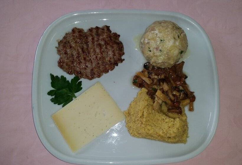 Victory Hotel Dermulo Di Predaia