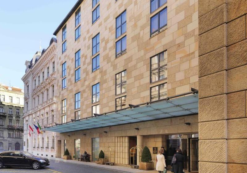 Four Seasons Hotel Prague