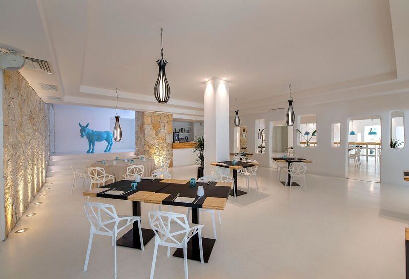 Отель Baia Di Chia Resort Sardinia, Curio Collection By Hilton