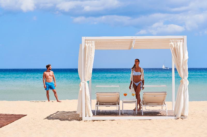 Отель Baia Di Chia Resort Sardinia, Curio Collection By Hilton