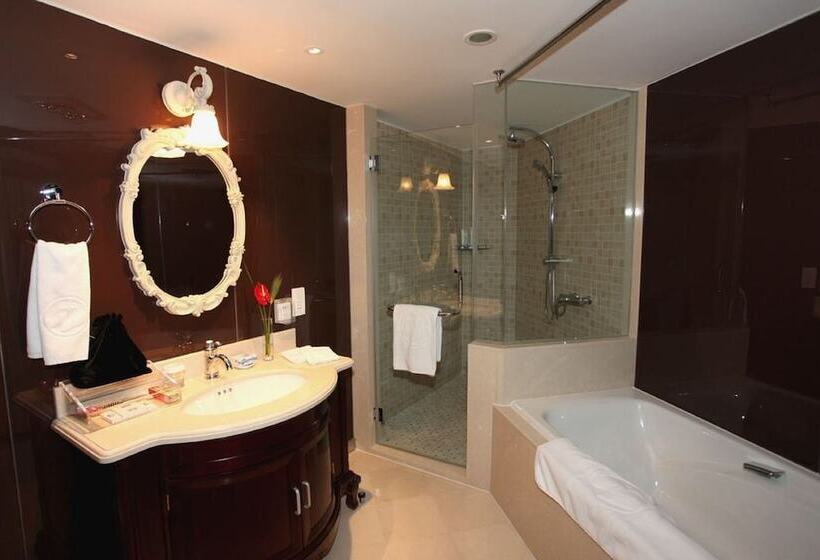 هتل Beijing Continental Grand