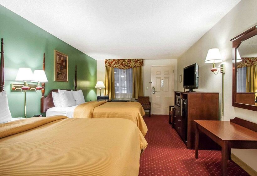 فندق Clarion Inn Branson
