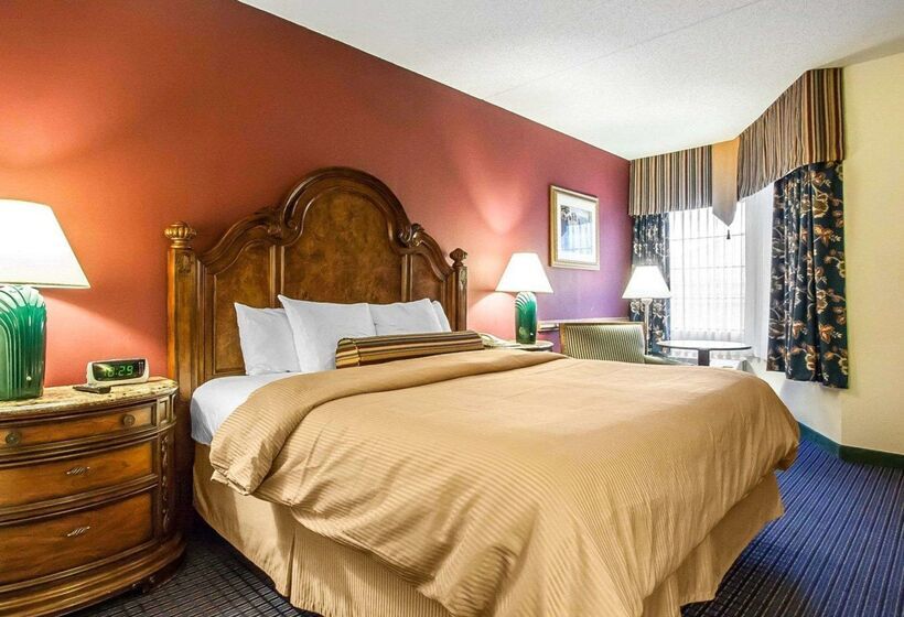 فندق Clarion Inn Branson