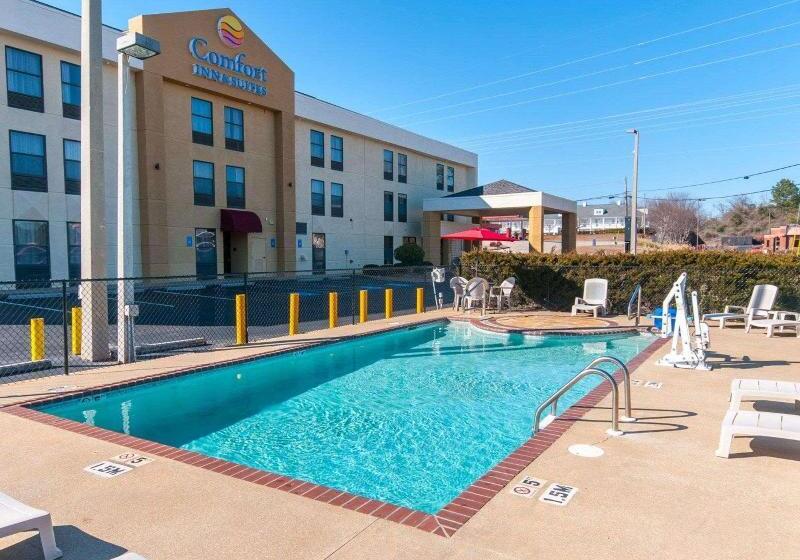 فندق Comfort Inn & Suites