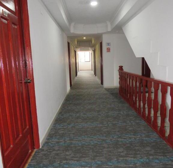 Fotos del hotel Costa Inn:  12