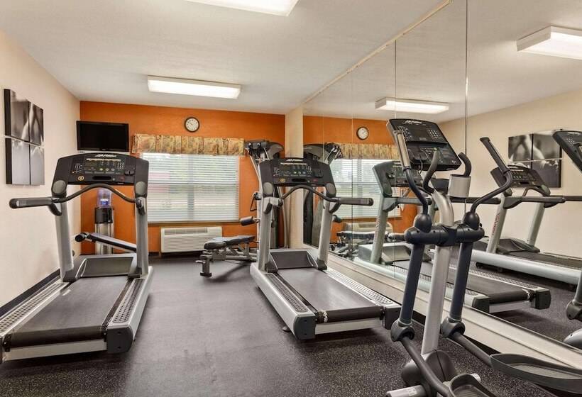 בית מלון כפרי Country Inn & Suites By Radisson, Biloxi Ocean Springs, Ms