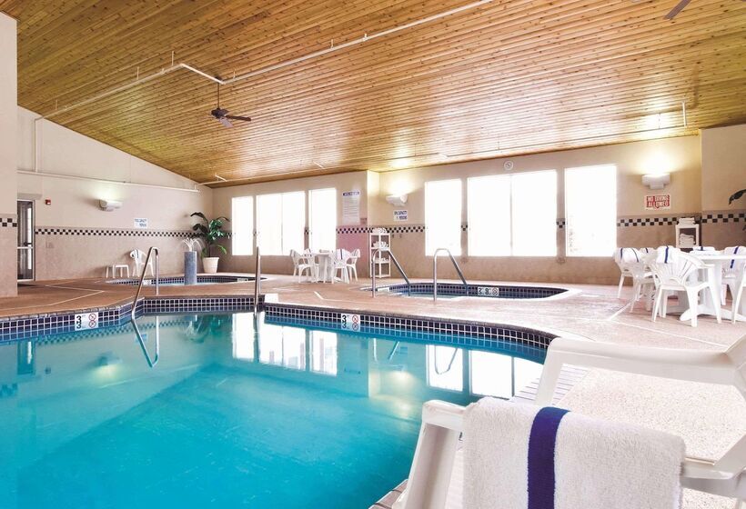 בית מלון כפרי Country Inn & Suites By Radisson, Albertville, Mn