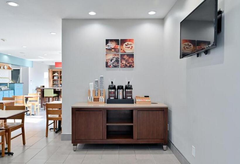 هتل Country Inn & Suites By Radisson, Bloomingtonnormal Airport, Il