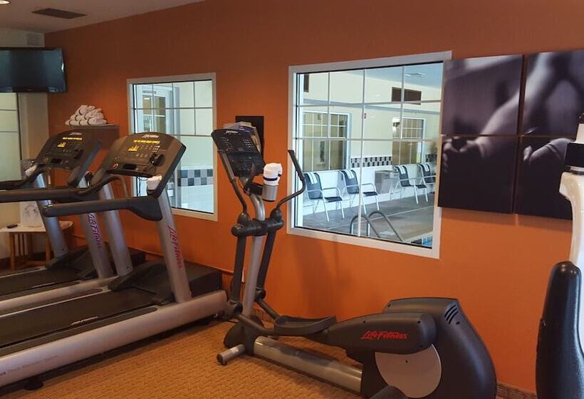 فندق Country Inn & Suites By Radisson, Bloomingtonnormal West, Il