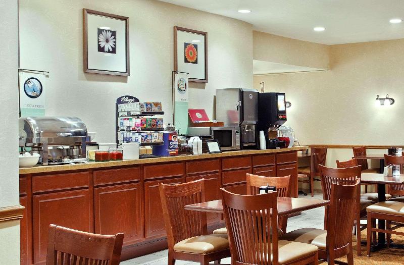هتل Country Inn & Suites By Radisson, Decatur, Il