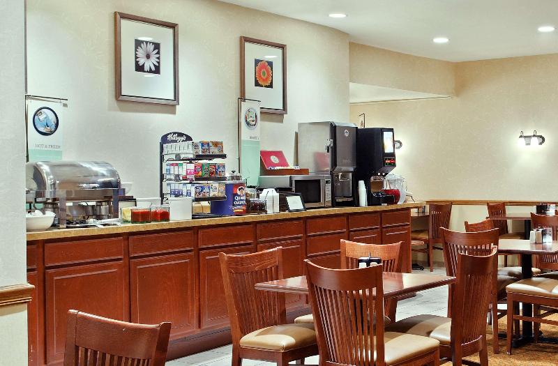 هتل Country Inn & Suites By Radisson, Decatur, Il