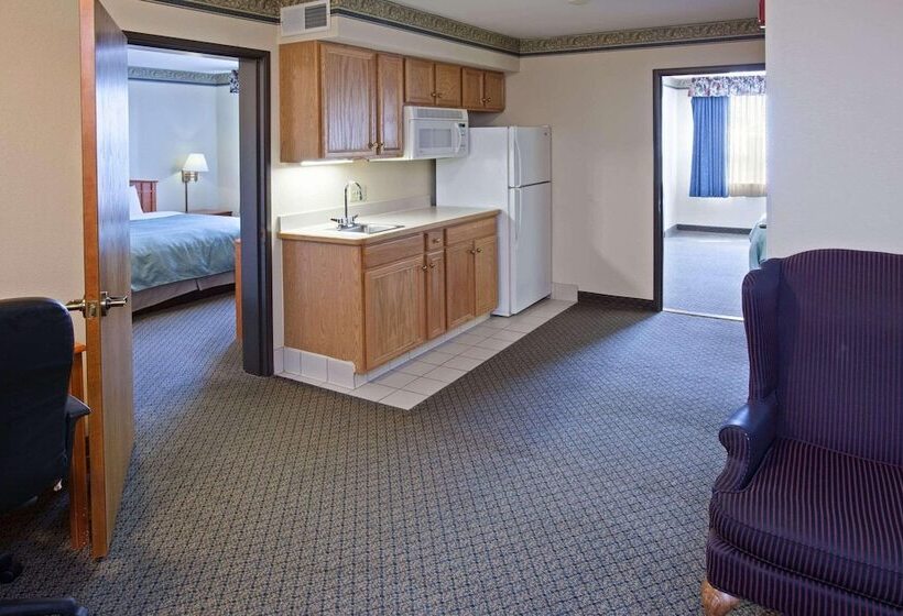 فندق Country Inn & Suites By Radisson, Lansing, Mi