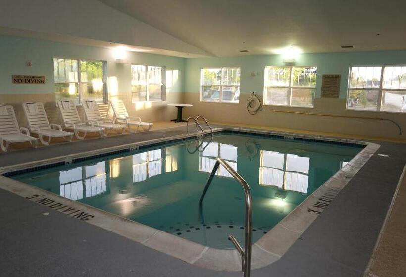 فندق Country Inn & Suites By Radisson, Lansing, Mi
