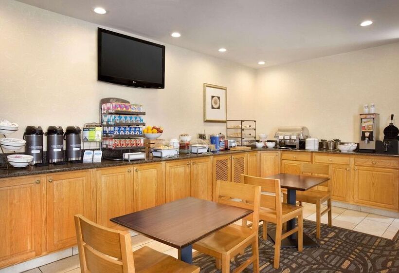 酒店 Country Inn & Suites By Radisson Lexington Va