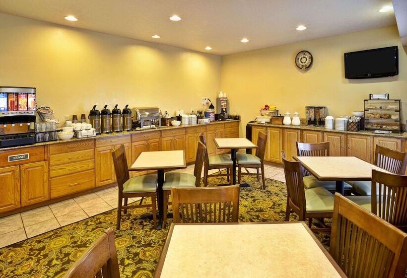 هتل Country Inn & Suites By Radisson, Marion, Oh