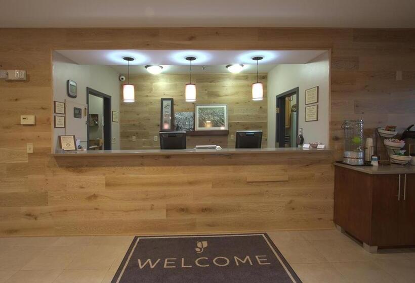 هتل Country Inn & Suites By Radisson, Moline Airport, Il