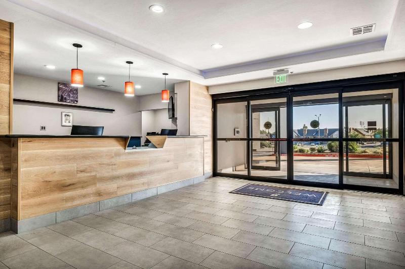 هتل Country Inn & Suites By Radisson, Oklahoma City At Northwest Expressway, Ok