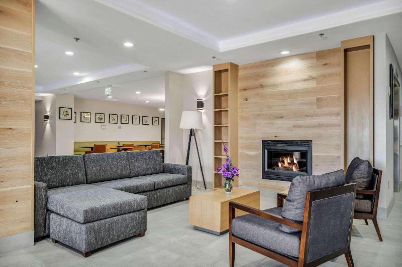 هتل Country Inn & Suites By Radisson, Oklahoma City At Northwest Expressway, Ok