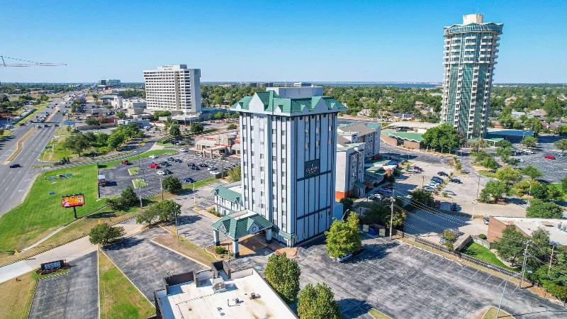هتل Country Inn & Suites By Radisson, Oklahoma City At Northwest Expressway, Ok