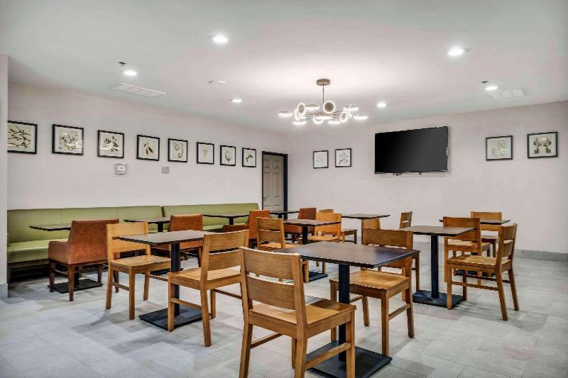 هتل Country Inn & Suites By Radisson, Oklahoma City At Northwest Expressway, Ok