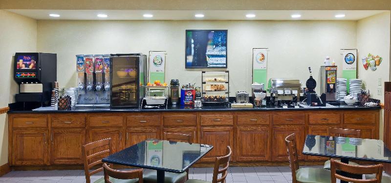 هتل Country Inn & Suites By Radisson, Oklahoma City At Northwest Expressway, Ok