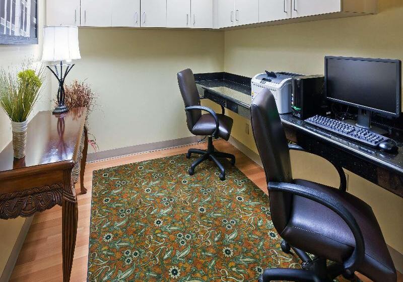 هتل Country Inn & Suites By Radisson, Oklahoma City At Northwest Expressway, Ok