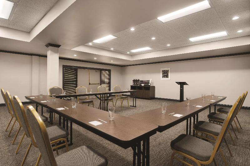 هتل Country Inn & Suites By Radisson Raleighdurham Airport Nc