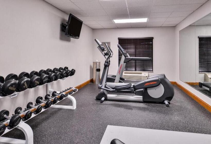 هتل Country Inn & Suites By Radisson Raleighdurham Airport Nc