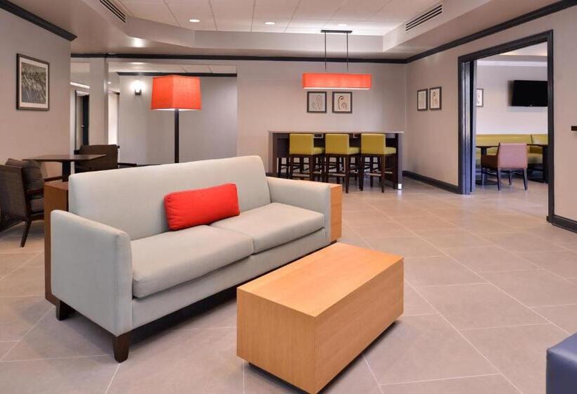 هتل Country Inn & Suites By Radisson Raleighdurham Airport Nc
