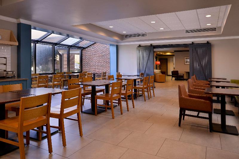 هتل Country Inn & Suites By Radisson Raleighdurham Airport Nc