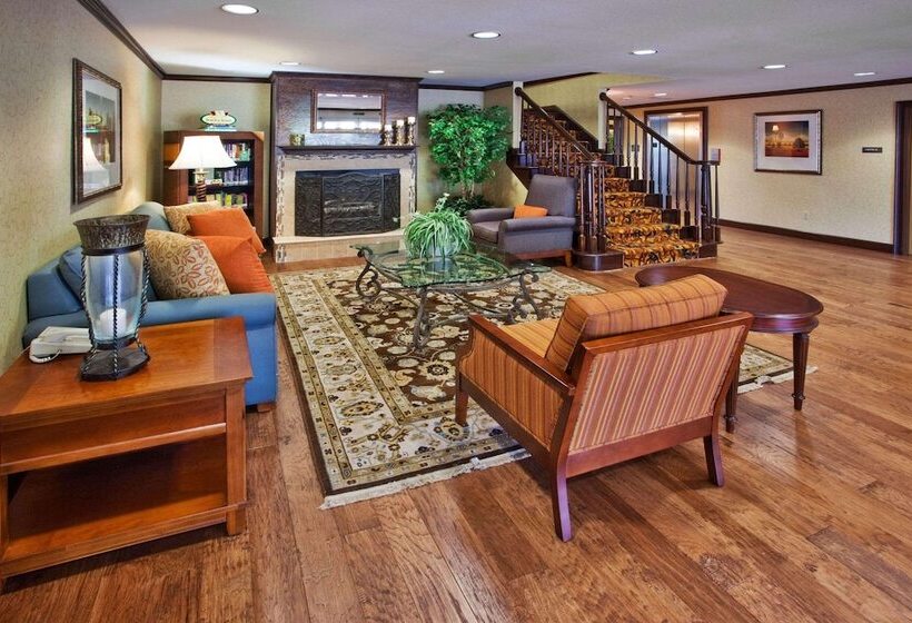 هتل Country Inn & Suites By Radisson, Rome, Ga