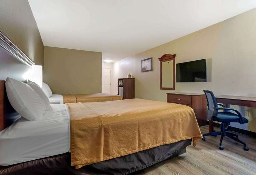 فندق Econo Lodge Inn & Suites