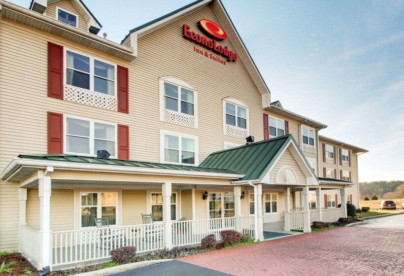 בית מלון כפרי Econo Lodge Inn & Suites