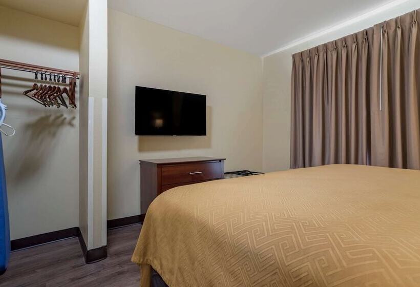 בית מלון כפרי Econo Lodge Inn & Suites