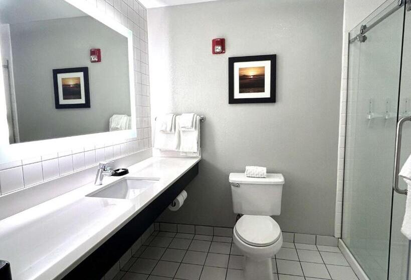 هتل Best Western Erie Inn & Suites