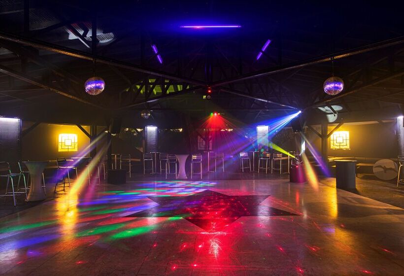 هتل Fun & Sun Family Club Saphire