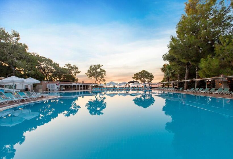 هتل Fun & Sun Family Club Saphire