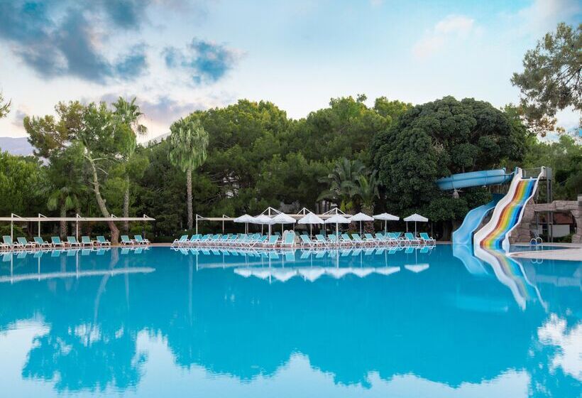 هتل Fun & Sun Family Club Saphire