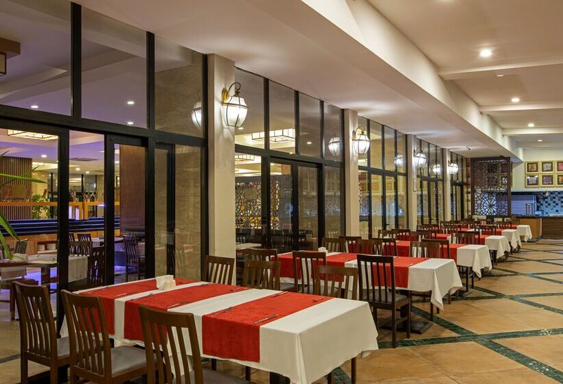 هتل Fun & Sun Family Club Saphire