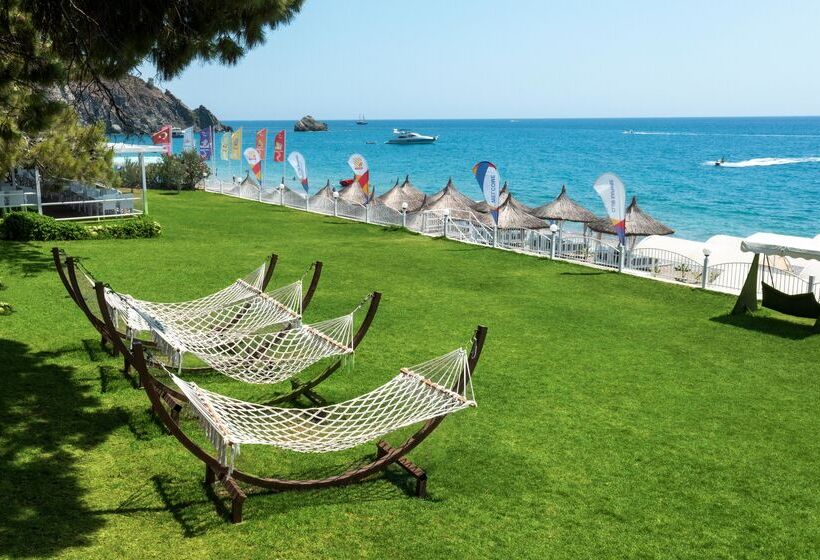 هتل Fun & Sun Family Club Saphire